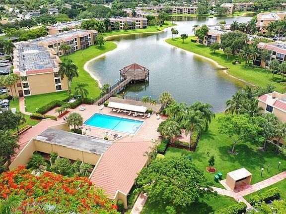 2nd image of 6546 Coral Lake Dr