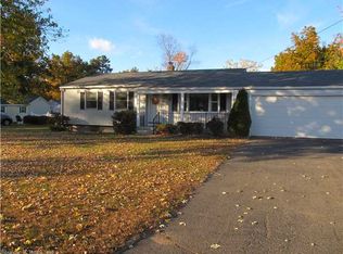 14 Alberta St, Windsor Locks, CT 06096