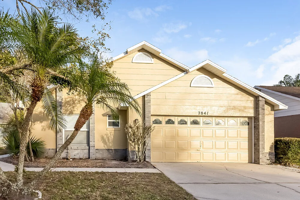 3 bed, 2.0 bath, 1392 sqft, $3,210 — Photo 1