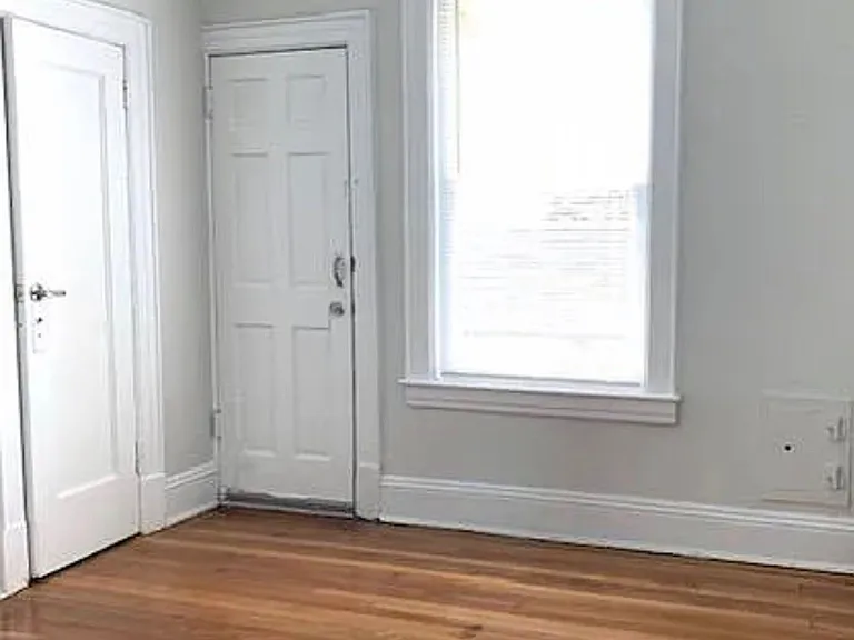 1589 Fairfield Ave #F9 — Photo 2
