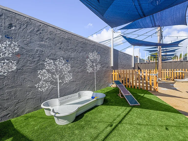 678 Bellflower — Photo 35