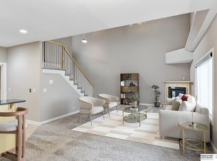 12224 Ida Plaza #7-2, Omaha, NE 68142