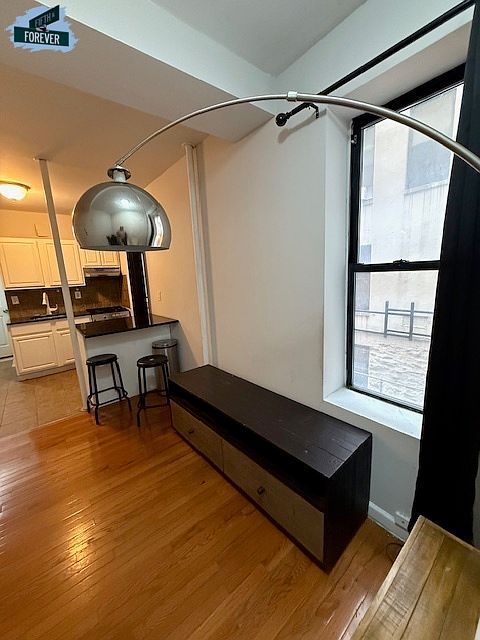 1st image of 656 Saint Nicholas Ave APT 3