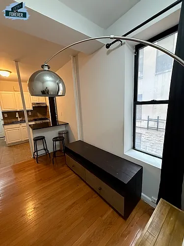 656 Saint Nicholas Ave #3 Photo 1