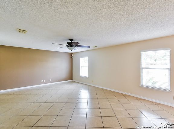 3rd image of 8327 Bent Meadow Dr