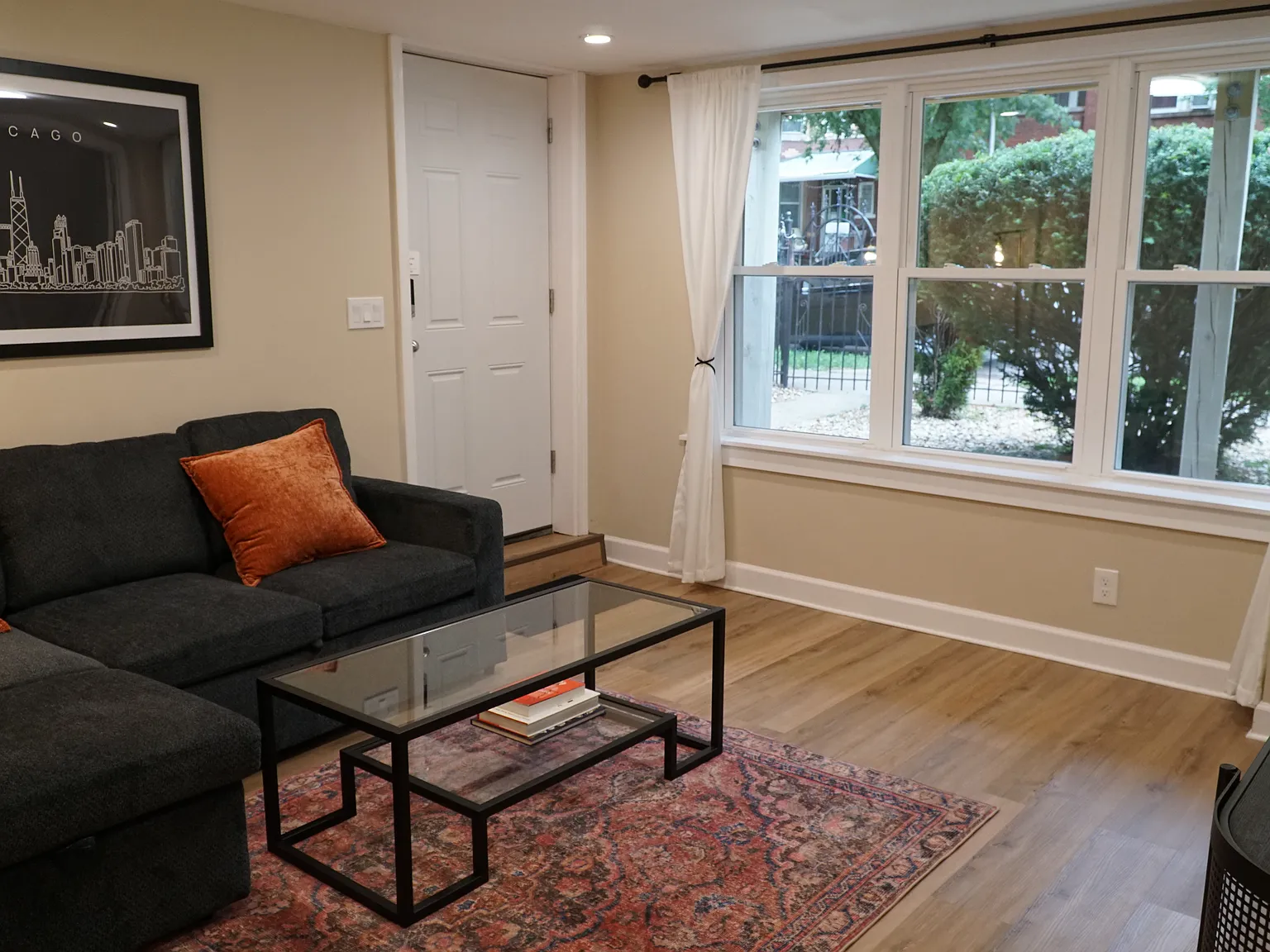 2 bed, $2,700 — Photo 1