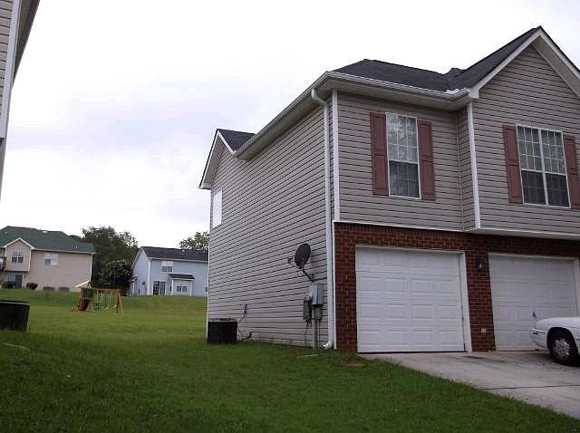 2nd image of 200 Brandon Ridge Ct