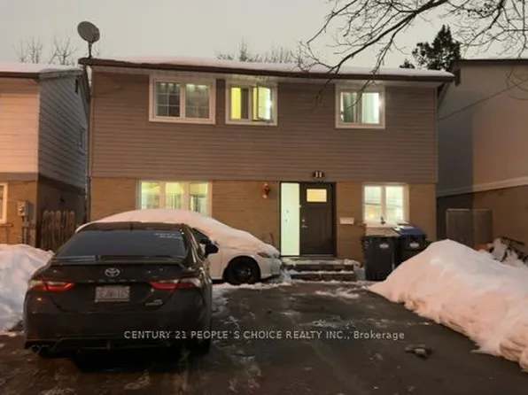 11 Habitat Sq, Brampton, ON L6S 1X7