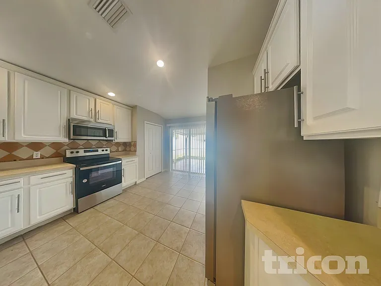 12532 Evington Point Dr — Photo 4