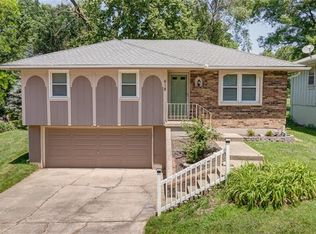 618 NE 114th St, Kansas City, MO 64155