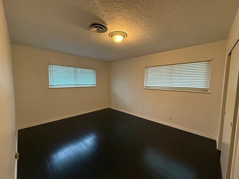 4638 Wilma Dr — Photo 33