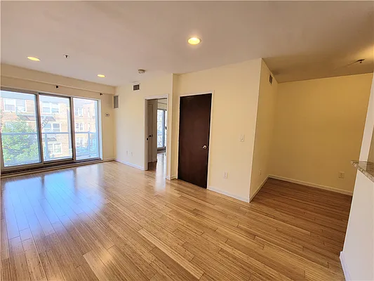 Rented by 18 REALTY | media 1