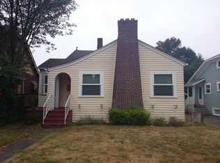 2225 44th Ave SW, Seattle, WA 98116