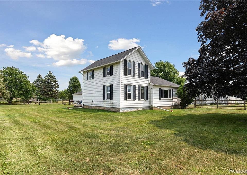 1st image of 3084 Dennison Rd