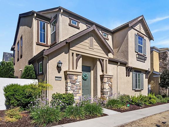 2nd image of 1160 Lavande Dr