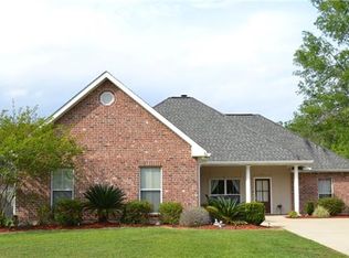 11413 Autumn Brook Dr, Ponchatoula, LA 70454