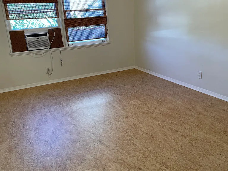 3362 Atwater Ave — Photo 22