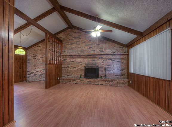 4th image of 701 Lookout Dr