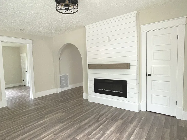 130 Lucile St — Photo 4