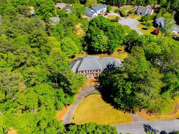 203 S Ole Hickory Trl, Carrollton, GA 30117