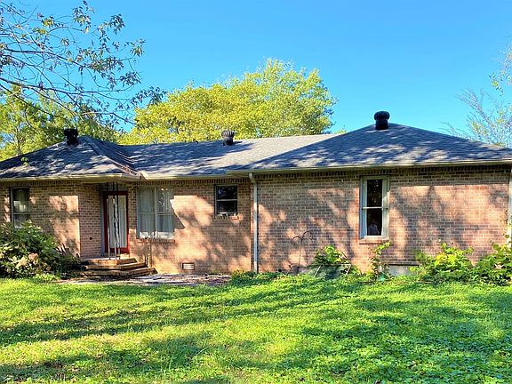 2nd image of 154 Susie Dr