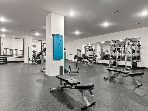 3rd image of 800 E Main St #2016198