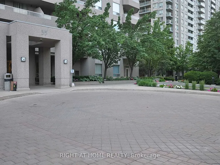 35 Empress Ave #207 — Photo 40