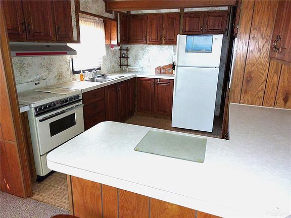 4th image of 107 Siesta Dr