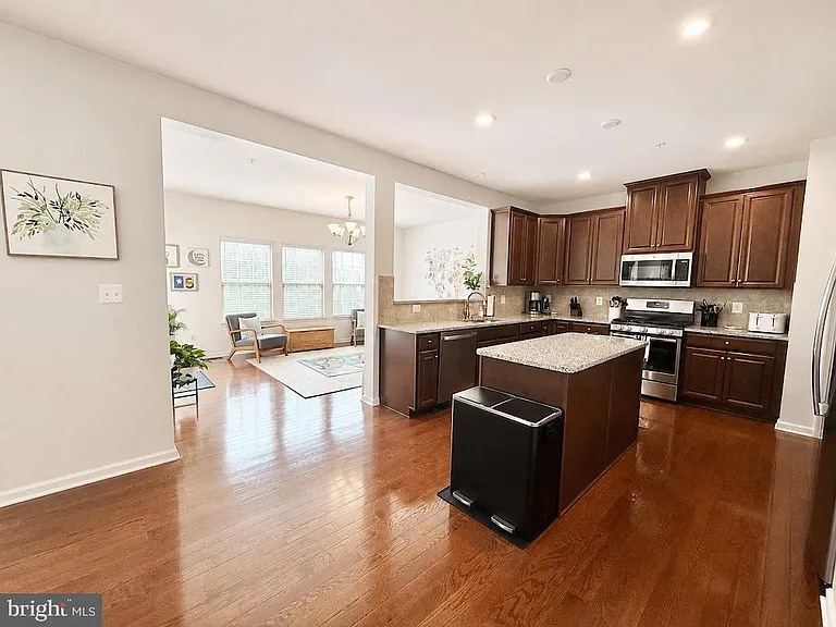 17875 Sugarberry Rd — Photo 5
