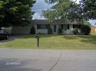 926 Clausen Ave, Three Rivers, MI 49093