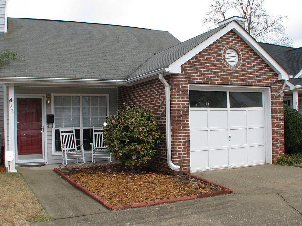 1st image of 1954 Brittania Cir Unit 1954