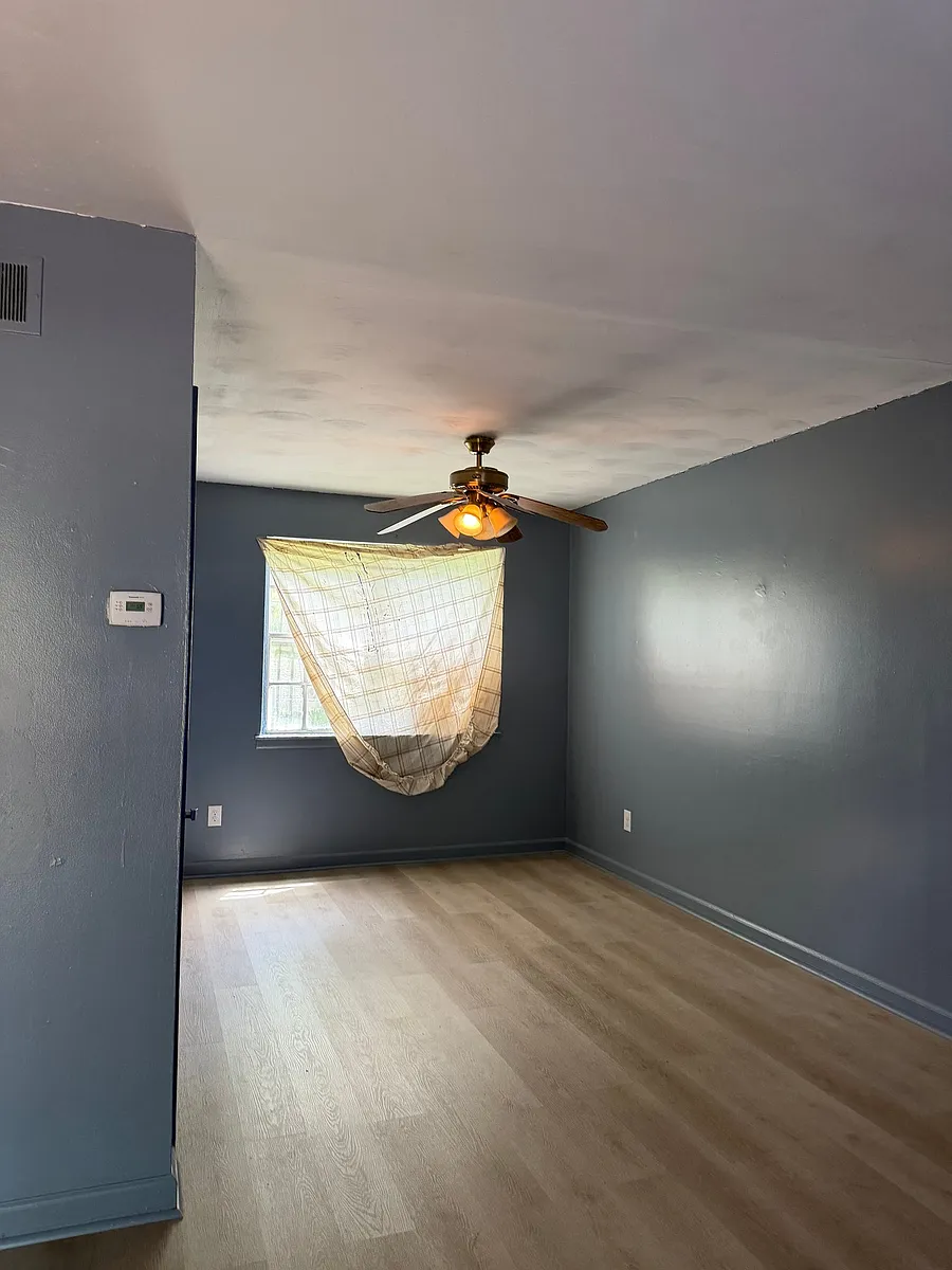 Building Photo - 3047 Carnes Ave