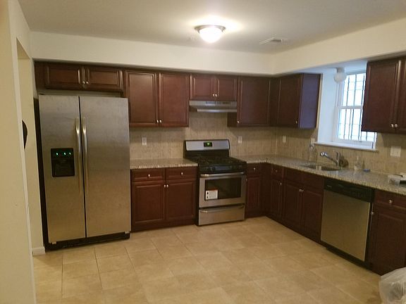 2nd image of 145 Bellair Pl APT 1