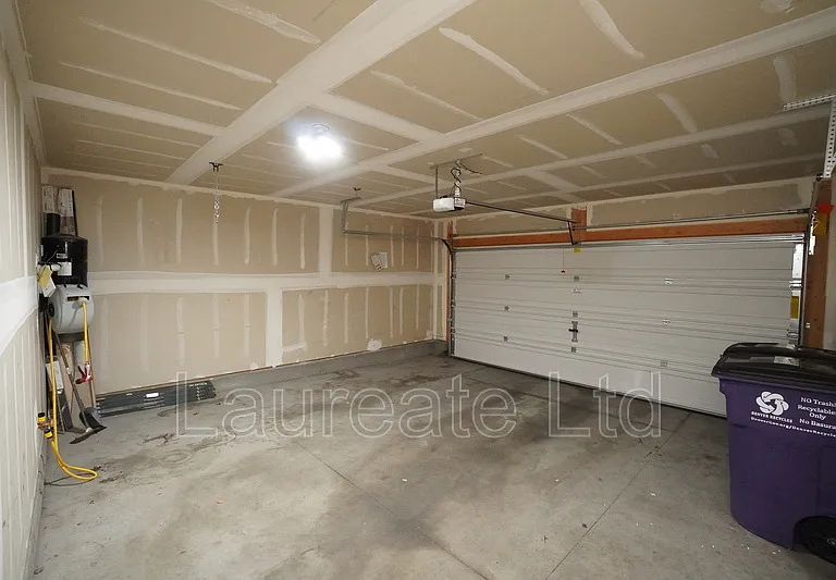 5472 Danube St — Photo 22