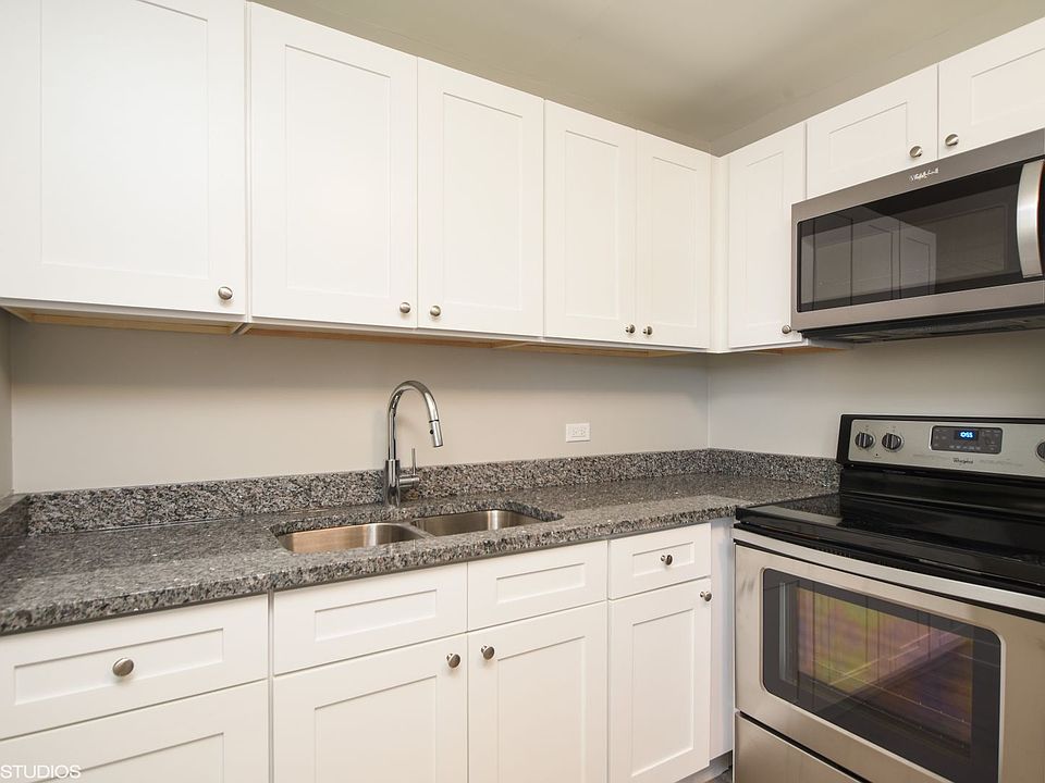 1st image of 2114 N Elmwood Ave #B3