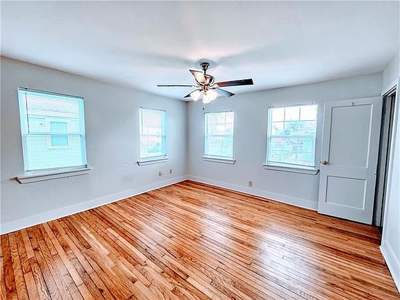 3rd image of 6238 Curie St