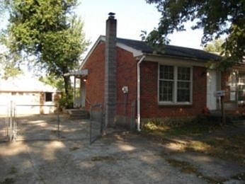 3rd image of 11100 Thunder Dr