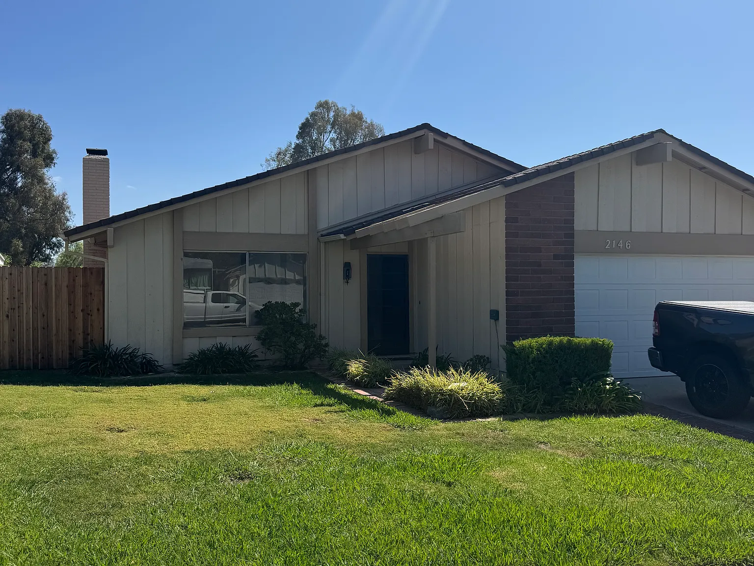 3 bed, 1436 sqft, $4,250 — Photo 1