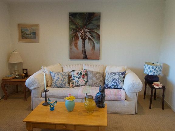 4th image of 3374 La Mesa Dr APT 3