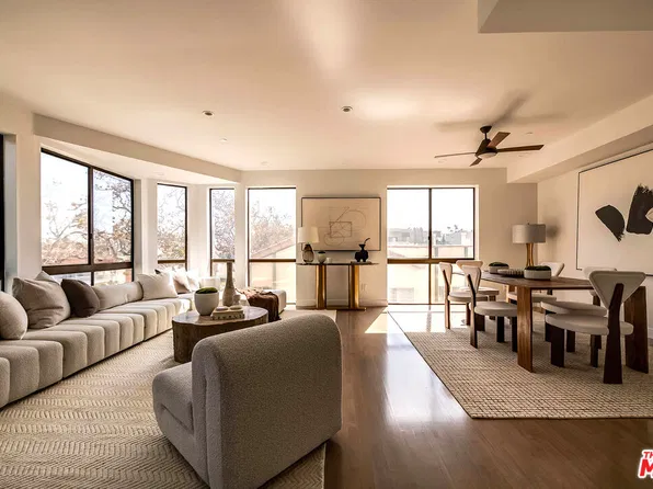 121 S Canon Dr Unit 202, Beverly Hills, CA 90212