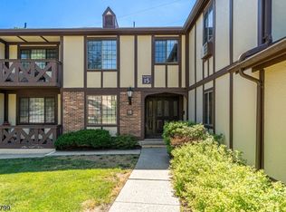 15-G Kensington Rd BLDG 15 #G, Chatham Twp., NJ 07928