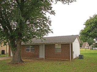 1815 Pelican Oval W, Azle, TX 76020