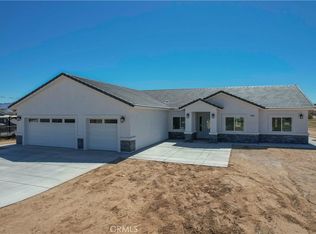 17199 Sycamore St, Hesperia, CA 92345