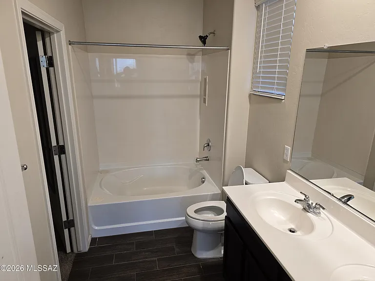 6151 S Antrim Loop — Photo 8