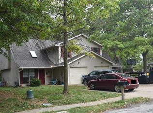 408-410 E Doniphan St, Liberty, MO 64068