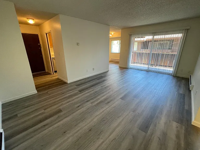 2019 W Middlefield Rd #4 — Photo 10