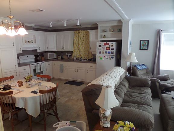2nd image of 26 Camino Real Ct