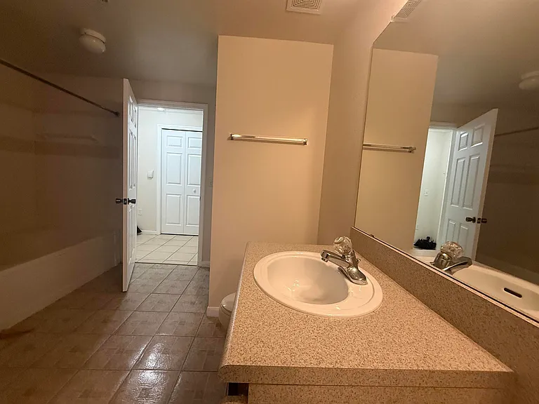 2801 Chancellorsville Dr #1326 — Photo 34