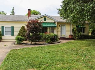 400 Lafayette Ave, Mattoon, IL 61938