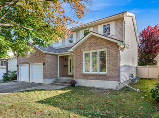 1657 Bottriell Way, Ottawa, ON K4A 1W1